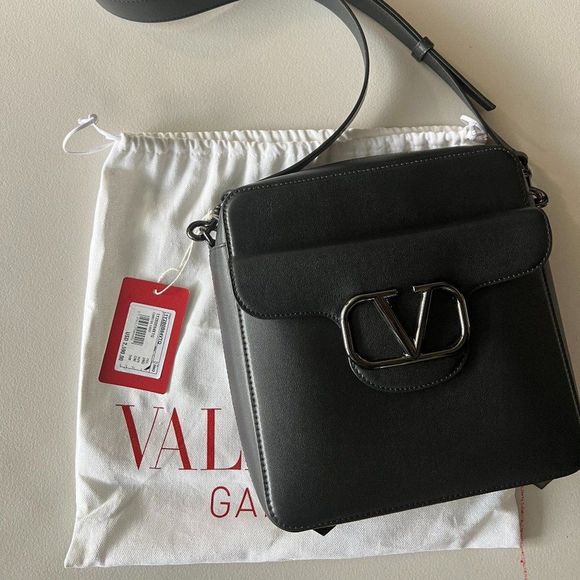 Valentino LOCÒ CROSSBODY CALFSKIN BAG - Picture 7 of 7